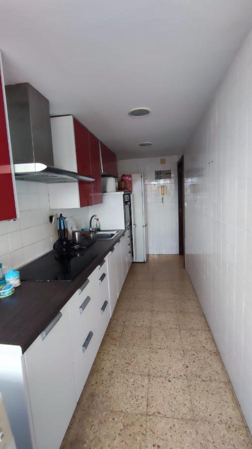 Habitacion Con Cama Individual, Piso Compartido En Avenida Blasco Ibanez Валенсия Экстерьер фото